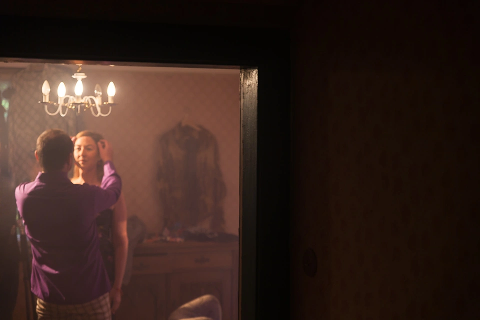 film stills - herztechnik - pushing buttons