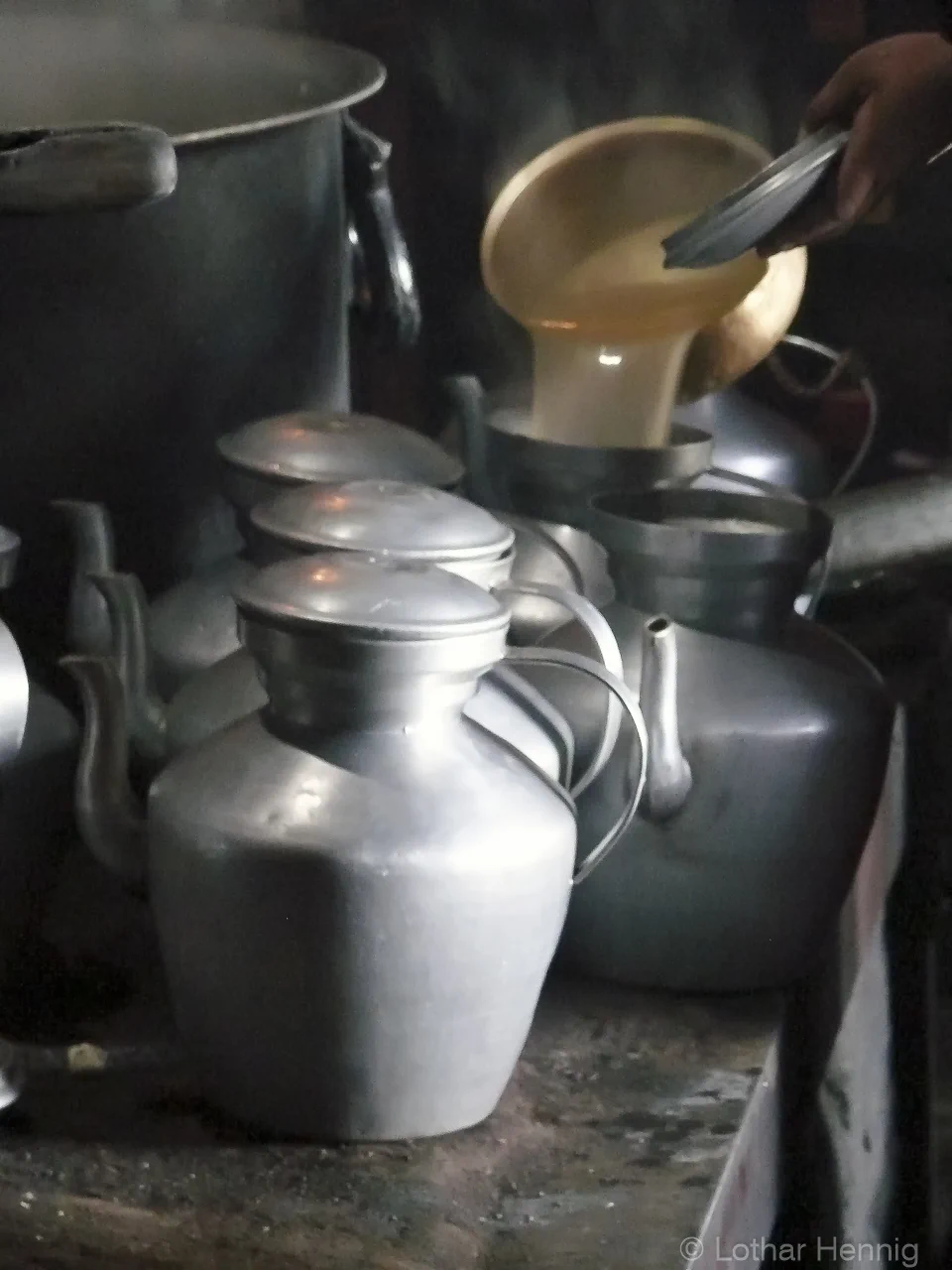 In der Klosterküche von Thubten Choling, Nepal